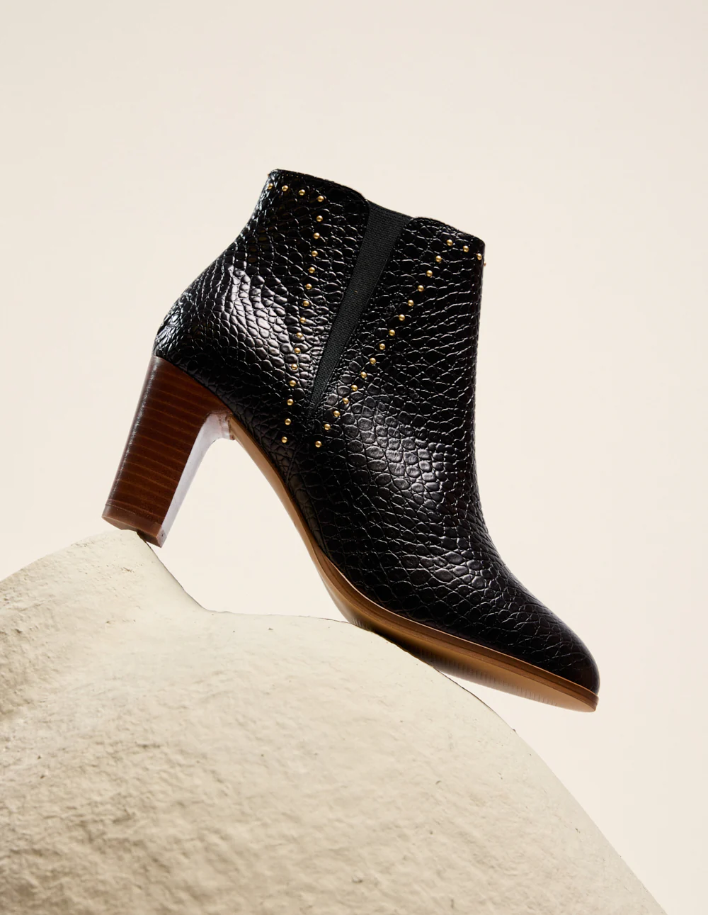 Bottines à talons Jeanne H - Cuir noir croco et clous - Image 4