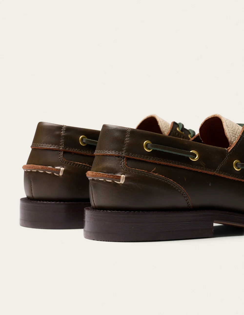 Chaussures Bateau Kinto - Cuir pull-up kaki - Image 4